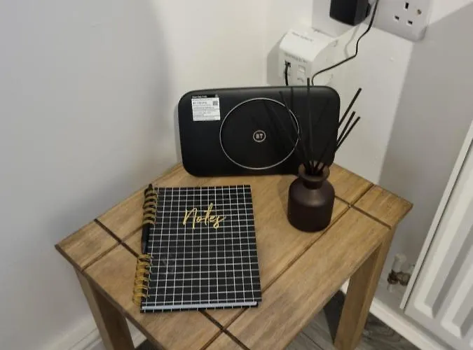 Casa de Férias Spacious And Modern Town House Close To The District Barrow-in-Furness